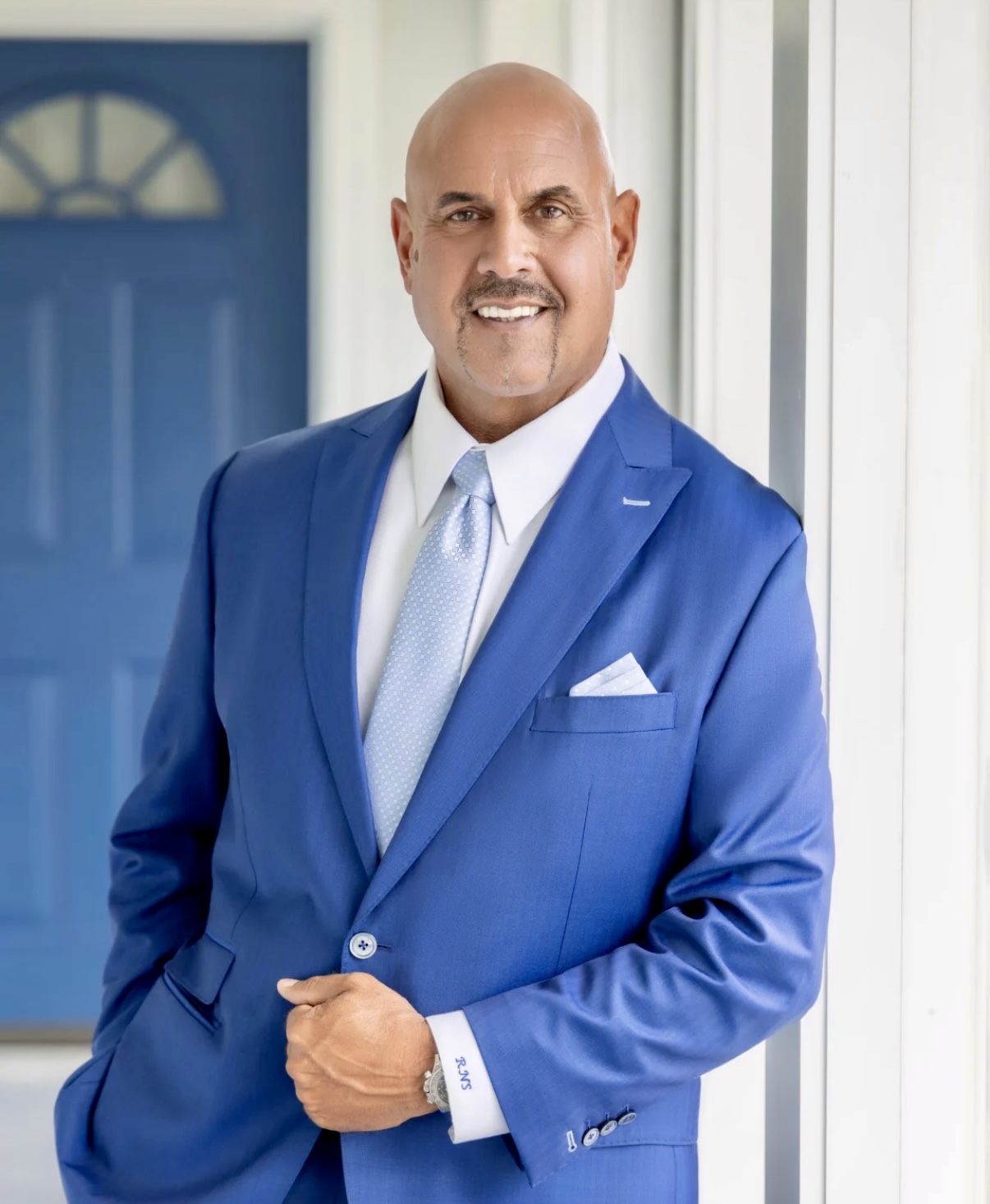 Dix Hills real estate agent Ron Starantino discussing luxury market listing strategies on Long Island